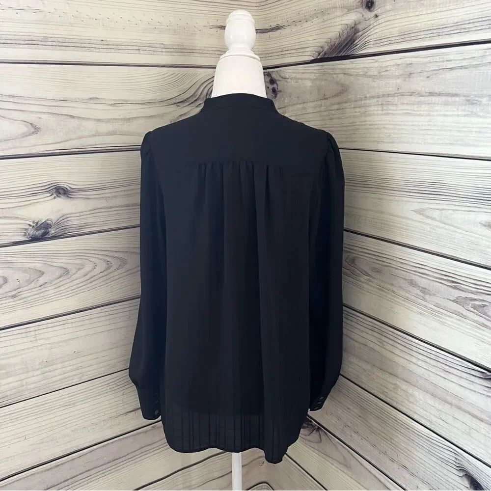 Loft Black Jacquard Patterned Button Down Blouse - Picture 7 of 10
